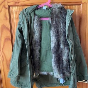 Girls GAP parka with removable fur vest.